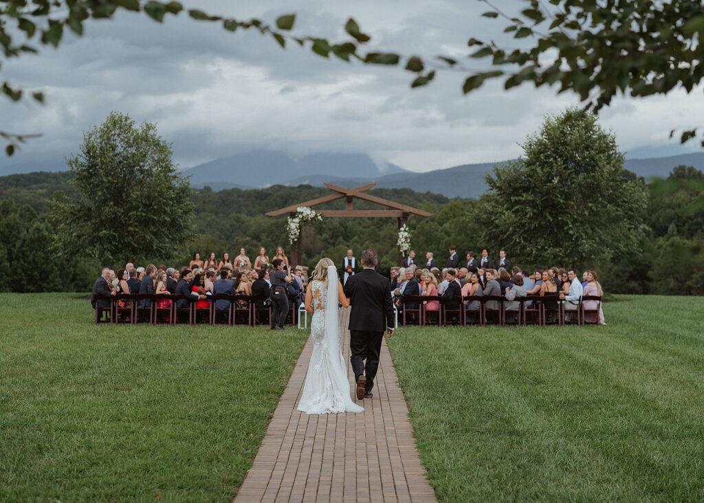 Roanoke Wedding Venues, father walks daughter down the aisle